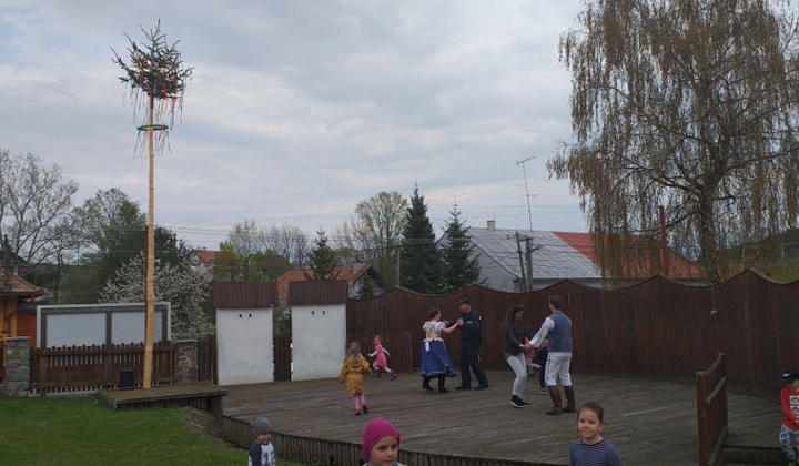 11. fotografia fotogalérie Stavanie mája 6.mája 2022